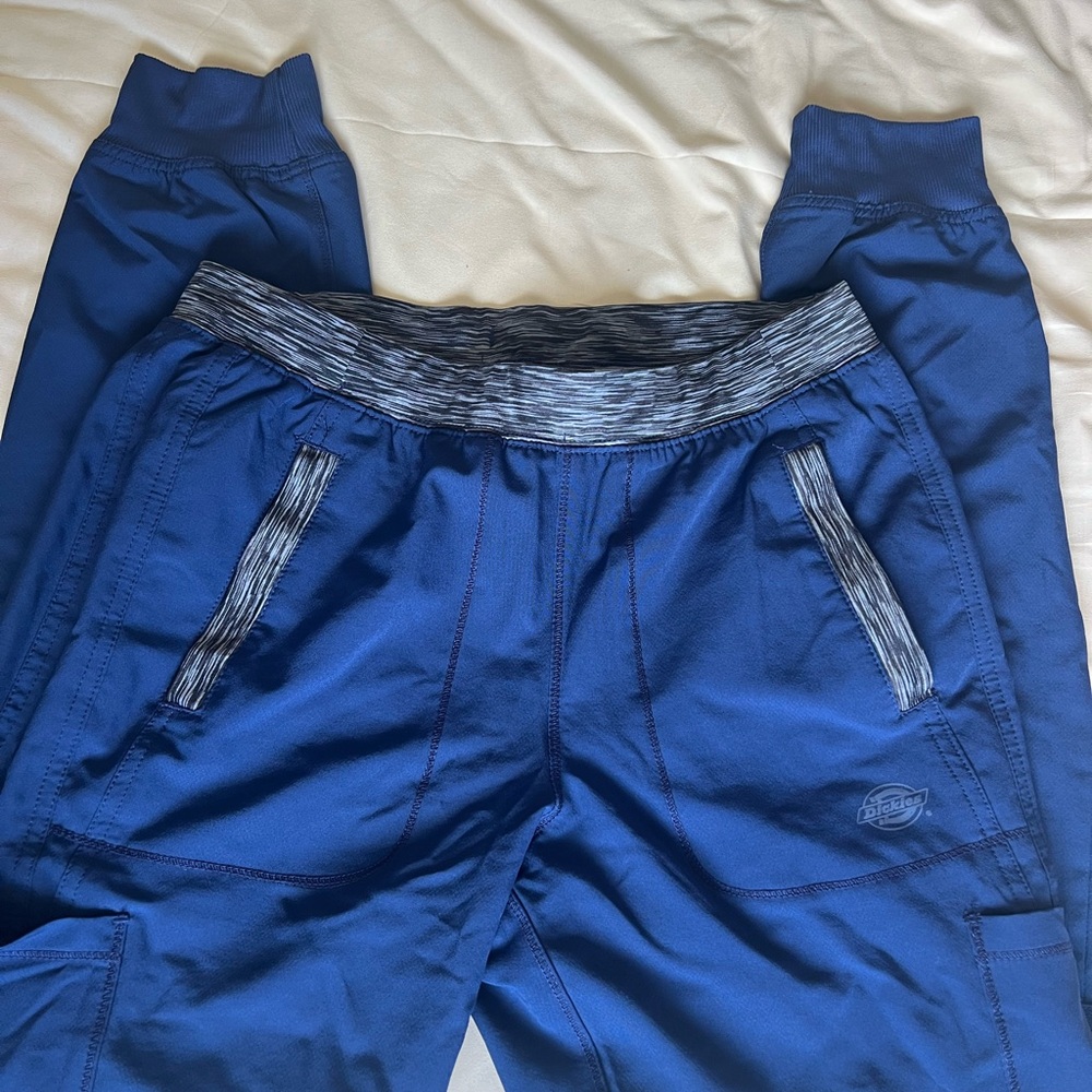 Dickies Scrub Set - Picture 2 of 7